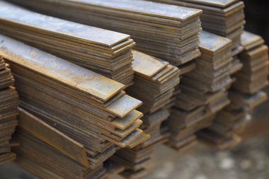 Metal profil şerit depodaki paketlerine metal ürünleri, Rusya Federasyonu