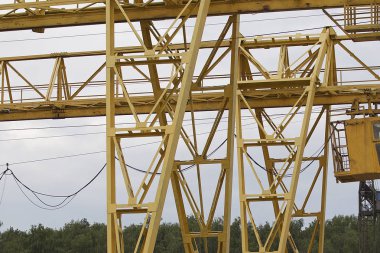 Gökyüzüne, ambar, Rusya karşı vincin metal konstrüksiyon