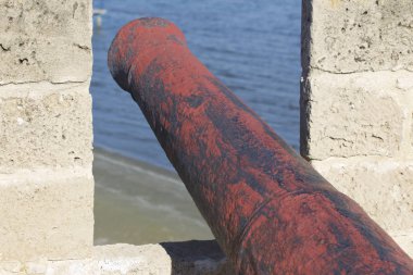 Savunma silah eski kale, Kıbrıs adasında antik toplar