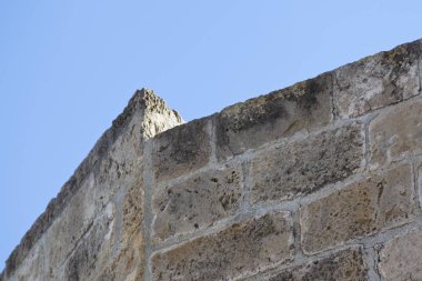 Öğeleri ve eski kale, Kıbrıs mimarisi detayları