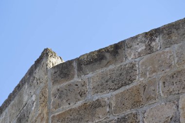 Öğeleri ve eski kale, Kıbrıs mimarisi detayları