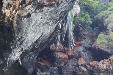 Ayrıntılar ve formları kayalar Railay Yarımadası'nda, Krabi, Tayland