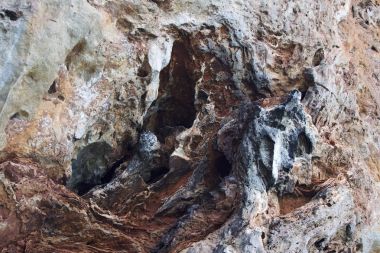 Ayrıntılar ve formları kayalar Railay Yarımadası'nda, Tayland