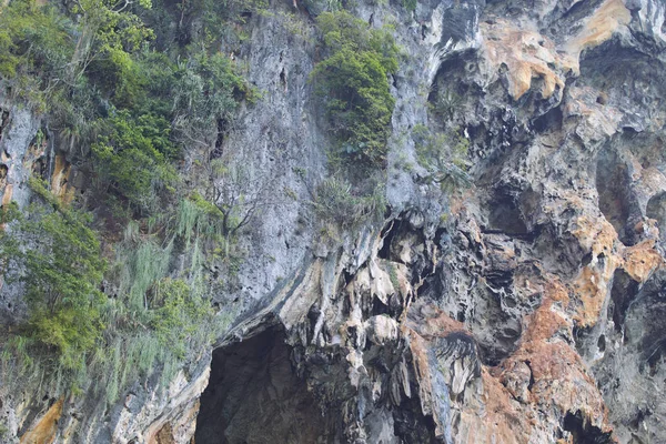 Details en vormen van rotsen op Railay schiereiland, Thailand — Stockfoto