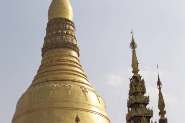 Budist tapınağı karmaşık Shwedagon Budizm, Yangon, Myanmar tarihsel bir semboldür