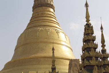 Budist tapınağı karmaşık Shwedagon Budizm, Yangon, Myanmar tarihsel bir semboldür