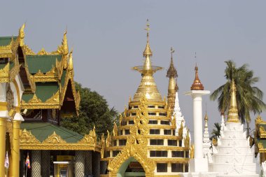 Budist tapınağı karmaşık Shwedagon Budizm, Yangon, Myanmar tarihsel bir semboldür