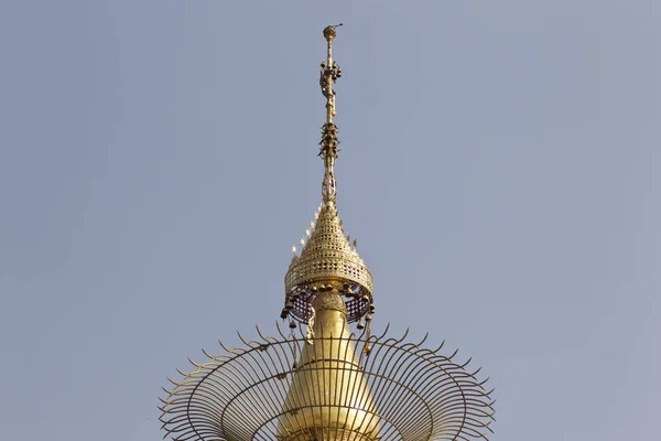 Buddyjska świątynia Shwedagon złożonych jest historycznym symbolem buddyzmu, Myanmar — Zdjęcie stockowe