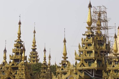 Budist tapınağı karmaşık Shwedagon Budizm, Yangon, Myanmar tarihsel bir semboldür