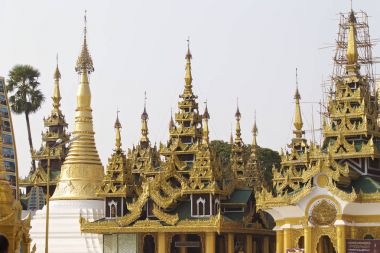 Budist tapınağı karmaşık Shwedagon Budizm, Yangon, Myanmar tarihsel bir semboldür