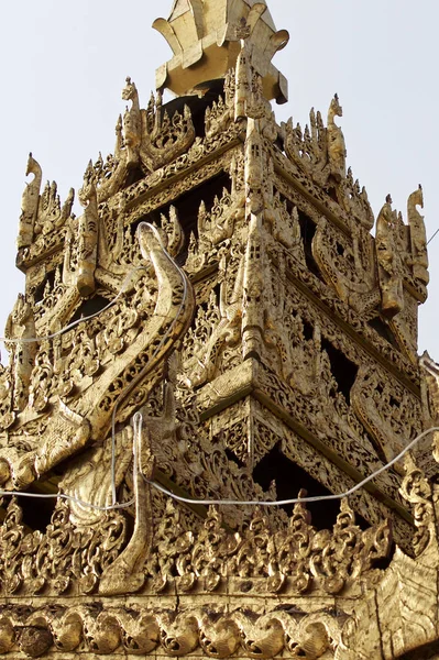 Boeddhistische tempel complex Shwedagon is een historische symbool van boeddhisme, Myanmar — Stockfoto