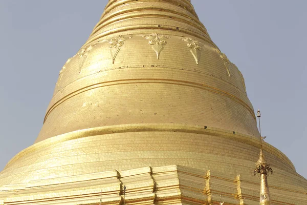 Buddyjska świątynia Shwedagon złożonych jest historycznym symbolem buddyzmu, Myanmar — Zdjęcie stockowe