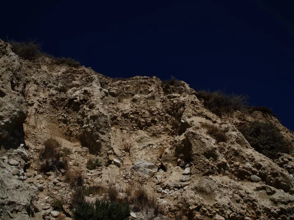 Kıbrıs Rum Kesimi 'nin Pissouri tatil beldesi kıyı manzarası — Stok fotoğraf