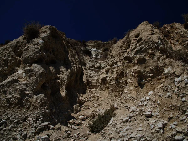 Kıbrıs Rum Kesimi 'nin Pissouri tatil beldesi kıyı manzarası — Stok fotoğraf