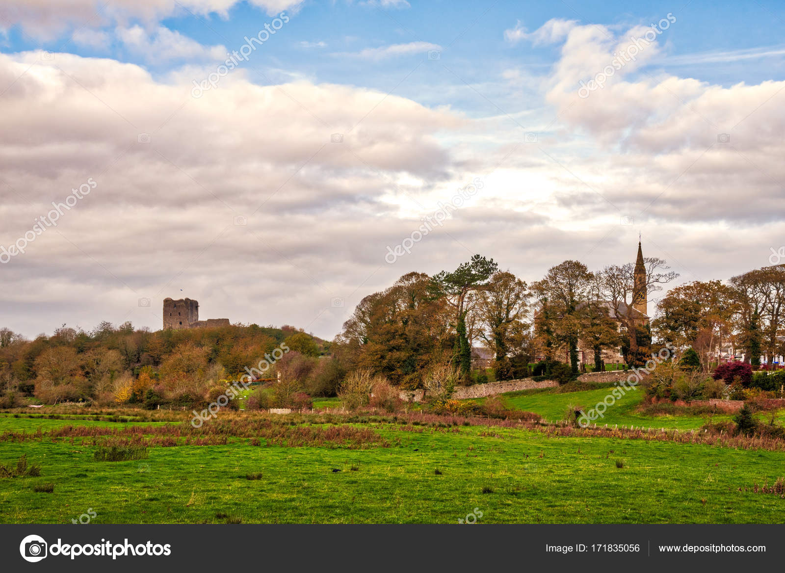 Ancient Ruins of Dundonald Castle and the village church Spier o — Stock Photo © mcdowalljh
