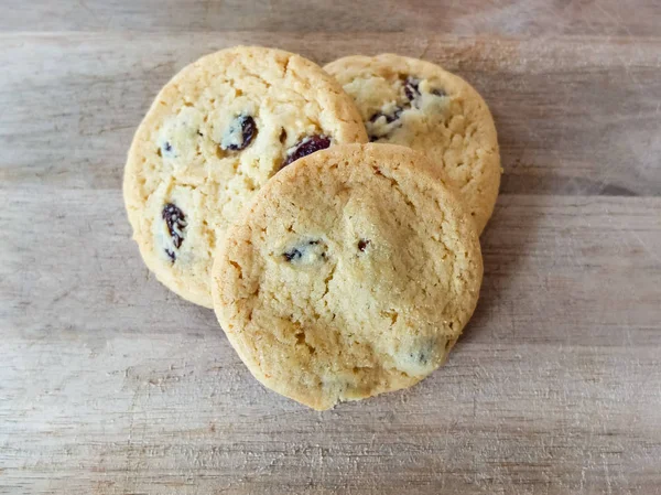 Drei Rosinen Shortbread Cookies Herzform. — Stockfoto