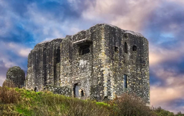 Antik kalıntıları Dundonald kale İskoçya siyah ve beyaz — Stok fotoğraf