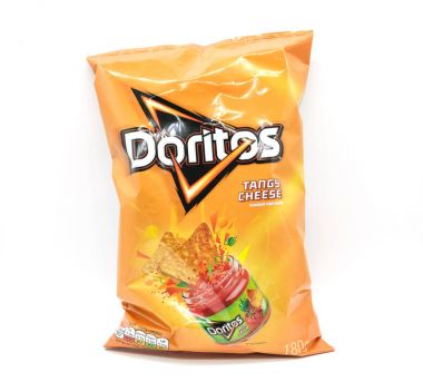 Doritos peynir mısır cipsi içeren plastik torba