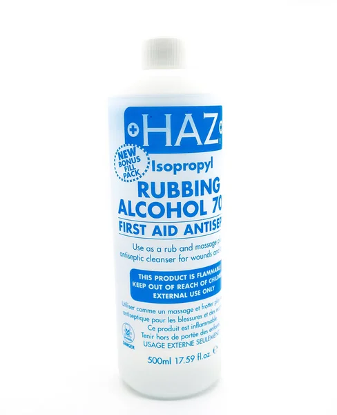 Haz Isopropyl 70% Rubbing Alcohol in Recyclable Plastic Bottle. — Stock Photo, Image