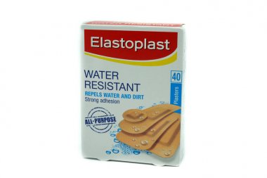 Elastoplast geri dönüşümlü karton kutu içinde kutu.