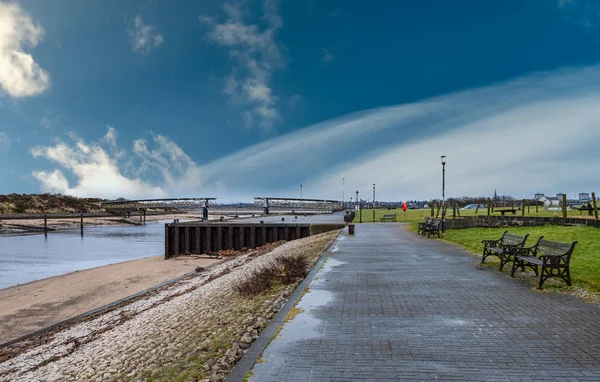 Irvine Harbour in Ayrshire Scozia guardando verso la città — Foto Stock