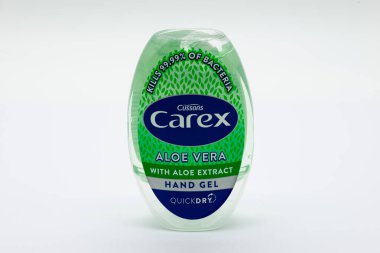 Largs, İskoçya, Uk - 11 Mart 2020: Cussons Carex antibakteriyel el jeli geri dönüştürülebilir plastik şişede ve şu anda Corona Covid-19 virüsü nedeniyle Uk mağazalarında az miktarda bulunmakta
