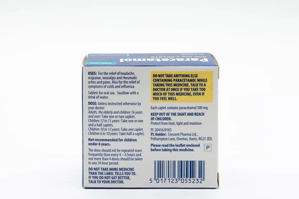 Largs Scotland March 2020 Ημισέληνος Pharma Επώνυμα Καπελάκια Παρακεταμόλης Μικρή — Φωτογραφία Αρχείου