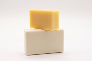 Covid-19 Corona virüsüne bağlı olarak kısa esnek olarak iki ölçü geleneksel sabun ve genel olarak el yıkama önerilir..