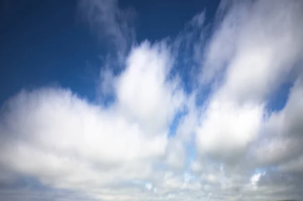 Himmel mit Wolken — Stockfoto