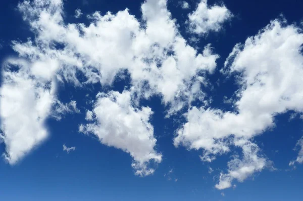 Himmel mit Wolken — Stockfoto