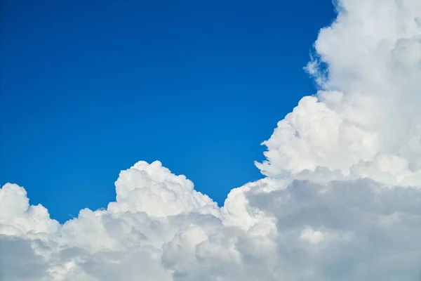 Cielo con nubes — Foto de Stock