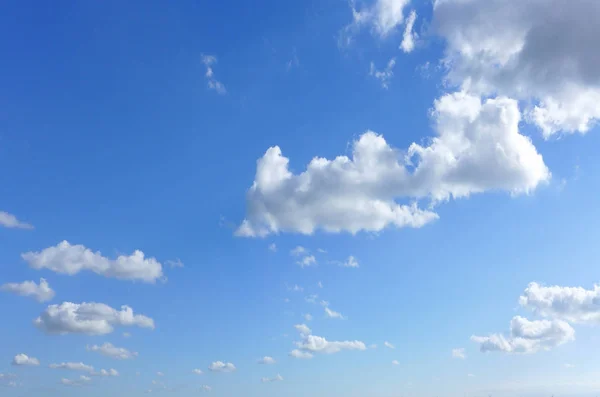 구름 이 있는 하늘 — 스톡 사진