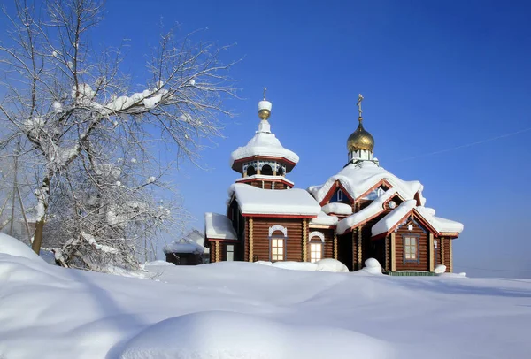 クラスノヤルスク準州のエヴキ地区にあるバイキット村の正教会聖ティコン教会 ロシア — ストック写真