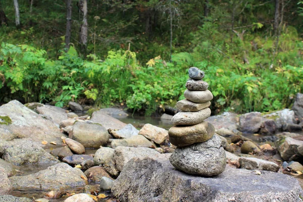 Stone zen. Nature Altay region. Belokurikha River — Stock Image Stone Zen Nature Altay Region Belokurikha River Royalty Free Stock Photos