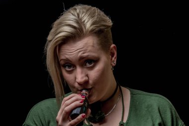 Buharlaştırıcı emme kısa saçlı erkek