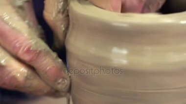 kil ile pota kalıplama eller