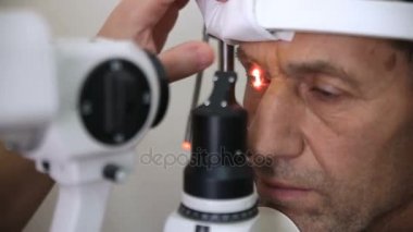 erkek hasta göz yapısı incelenmesi