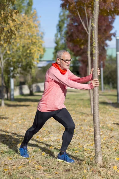 Komuta sizde parkta koşu sonra germe