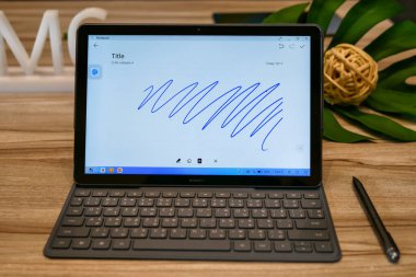Huawei Mediapad M6 Tayland 'da açıklandı.