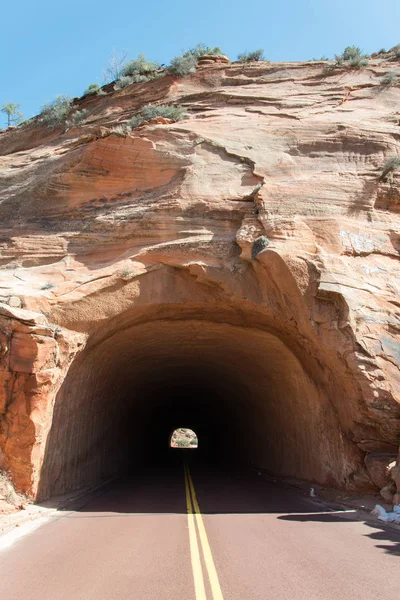 Dağ tünel yolu, Zion