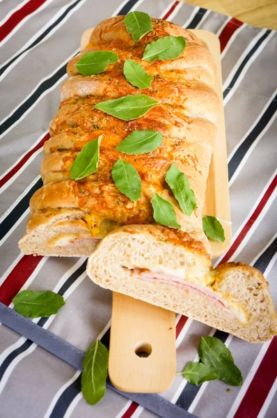 Mixed rye-wheat whole grain homemade sourdough bread — Stock Photo, Image