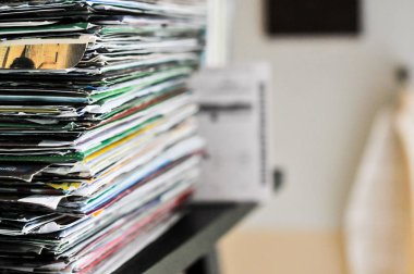 Fatura kağıt geri dönüşüm içinde kullanılacak tabloyu üzerinde