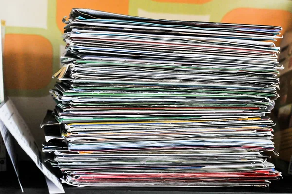 Fatura kağıt geri dönüşüm içinde kullanılacak tabloyu üzerinde