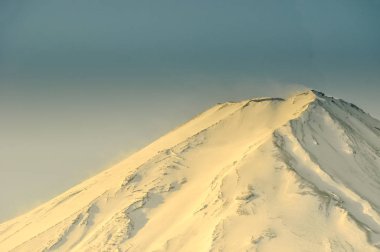Mt. Fuji kontör sabahın erken saatlerinde kapatın