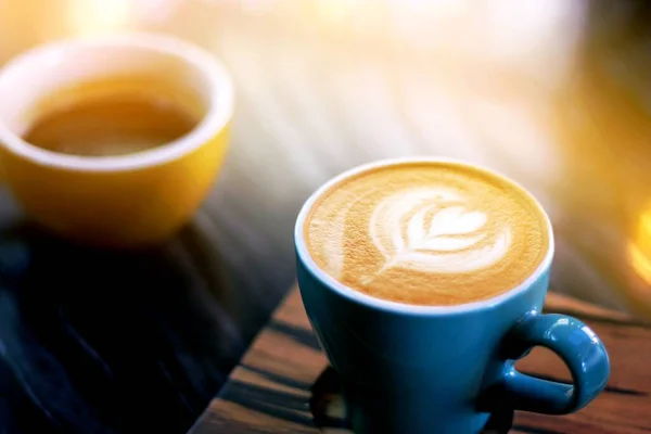 Kaffee Morgen Cappuccino Auf Holztisch Café Oder Coffeeshop — Stockfoto