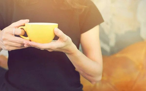 Koffie Ochtend Een Kop Cappuccino Houten Tafel Café Coffeeshop — Stockfoto