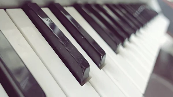 Klavír Klávesové Piano Boční Pohled Hudební Nástroj Pozadí — Stock fotografie