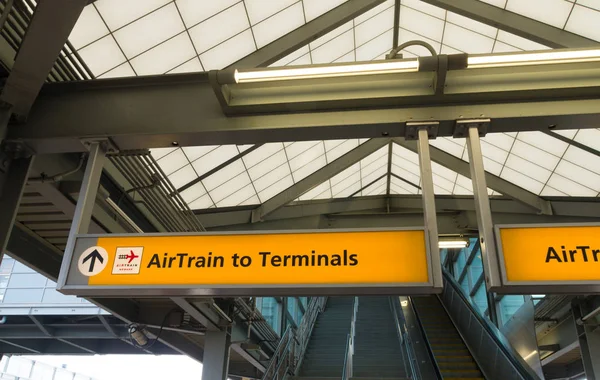 Newark liberty stazione aeroportuale internazionale — Foto Stock