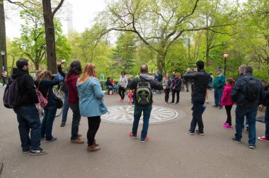 central Park'ta çilek alanları Anıtı