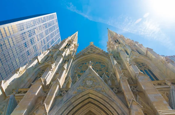 Katedrála svatého Patrika new york — Stock fotografie